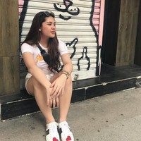 Layaknya remaja pada umumnya, Isabelle juga kerap kali berpakaian kasual. Foto: Instagram