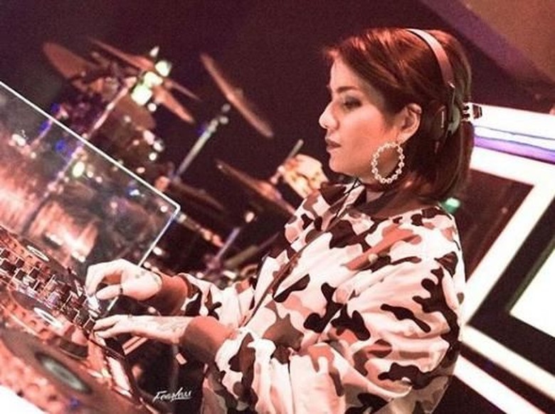 Anak Sheila Marcia Dibawa Mantan Suami, Kerabat Tak Bisa Bilang Diculik Anak Sheila Marcia Dibawa Mantan Suami, Kerabat Tak Bisa Bilang Diculik