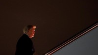 Trump dijadwalkan menyampaikan pidato di pertemuan para pemimpin politik dan bisnis internasional di kota Davos pada Jumat (26/1) waktu setempat.  (Foto: Dok. Reuters)