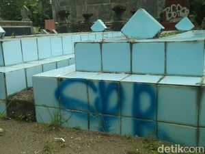 Pelaku Corat-coret Nisan di Yogyakarta Akhirnya Minta Maaf