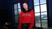 Kini Awkarin tengah disibukan dengan sebuah proyek film bersama Wulan Guritno. Pool/Palevi S/detikFoto.