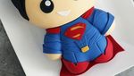 10 Kue Berwujud Superhero Bertubuh Mungil Ini Bikin Gemes!