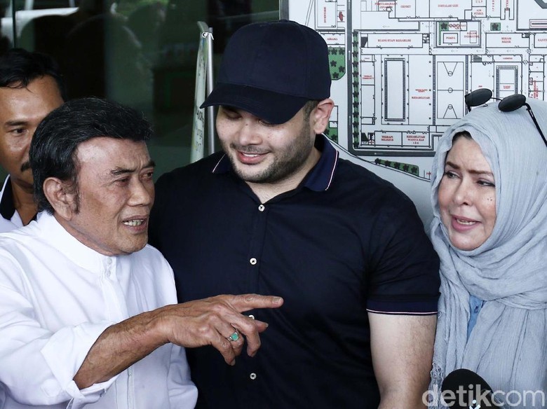 Ridho Rhoma Akhirnya Bicara soal Eksekusinya Ridho Rhoma Akhirnya Bicara soal Eksekusinya