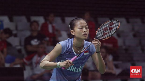 Fitriani menang tiga gim atas Chen Yufei dan membangkitkan semangat tim putri Indonesia.