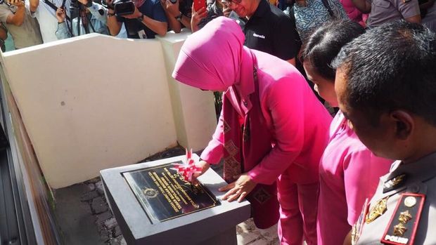 Ini Cara Polisi Bantu Tingkatkan Minat Baca di Pulau Untung Jawa