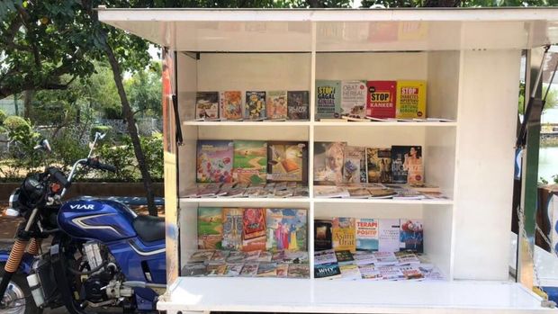 Ini Cara Polisi Bantu Tingkatkan Minat Baca di Pulau Untung Jawa