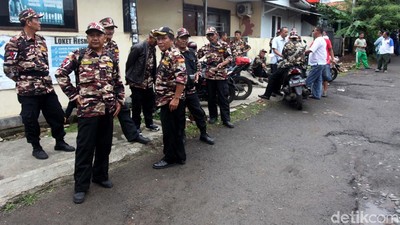 Tolak Pengosongan, Warga Kompleks Kodam Tanah Kusir Siaga
