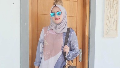 Adu Gaya 9 Istri Pejabat Pakai Tas Jutaan Rupiah, Istri Jokowi Sampai Anies