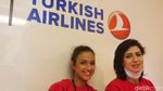 Foto: Pramugari Cantik Turkish Airlines Latihan Padamkan Api