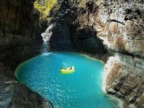Air Terjun Waimarang Sumba Timur, Berenang Sambil Menikmati Keindahan Alam