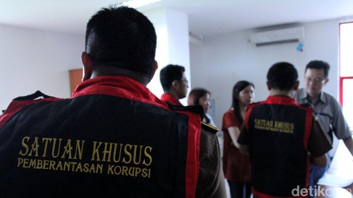 Jaksa Geledah Kantor Bupati Bengkulu Tengah, Ada Apa?