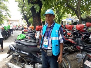 Hindari Kebocoran, Jukir di Makassar Dibekali Ponsel Pintar dan Printer