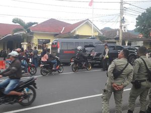 Bentrok 2 Kelompok di Puncak Dipicu Debt Collector Tarik Mobil
