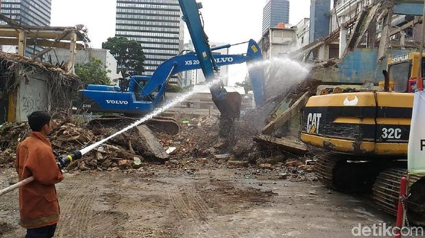 Eks Pasar Blora Menteng Diratakan