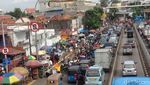 Melihat Titik Trotoar Wilayah Jatinegara yang Masih Ramai PKL