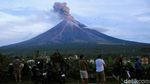 Foto: Lava dan Abu Vulkanik Gunung Mayon