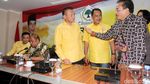 Lodewijk Jumpa Pers Soal SK Kabinet Golkar Bersih