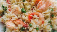 Yang satu ini gurih banget. Udang jadi bahan utama nasi goreng @miszjue2504 ini. Ditambah kacang polong dan cabe, enaknya.Foto: Istimewa