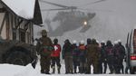 Foto: Gunung Kusatsu Shirane Erupsi, Pencarian Korban Terus Dilakukan