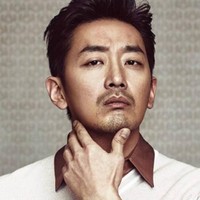 Lain lagi dengan bintang serial korea The Handmaiden, Ha Jung Woo. Ia mengatakan, Untuk sekarang ini aku belum merasa butuh social media”. Woo mengatakan kemungkinan ia baru akan membuat akun sosial media saat ia menginjak 50 tahun nanti. Saat ini usianya baru 39 tahun. Foto: istimewa