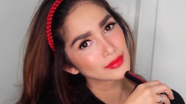 8 Merek Lipstik Lokal Milik Selebritis Indonesia 
