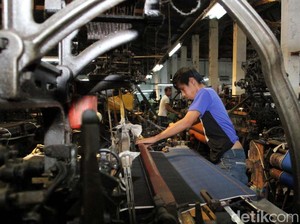 Pabrik Tekstil PHK Ratusan Karyawan, Pengusaha: Daya Beli Turun