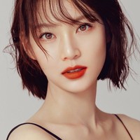 Tatapan mata Gong Seung Yeon yang tajam dan manis ini membuat para penggemarnya meleleh.  Foto: Instagram