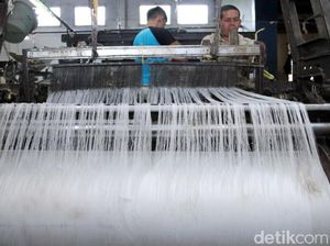 Diserbu Produk Impor, Pabrik Tekstil PHK Ratusan Karyawan