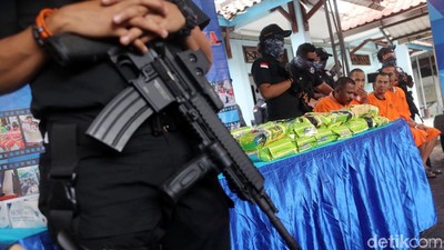 40,1 Kg Sabu Dimusnahkan di Halaman Parkir BNN