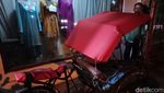 Foto: Suka Duka Pangaliman dan Lasono Menarik Becak di Pondok Labu