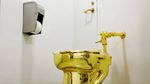 Foto: Toilet Emas 18 Karat Buat Donald Trump