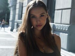 Alexis Ren, Dewi Perang Super Seksi di Final Fantasy XV