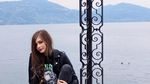 Foto: Liburannya Si Gamer Seksi dari Rusia