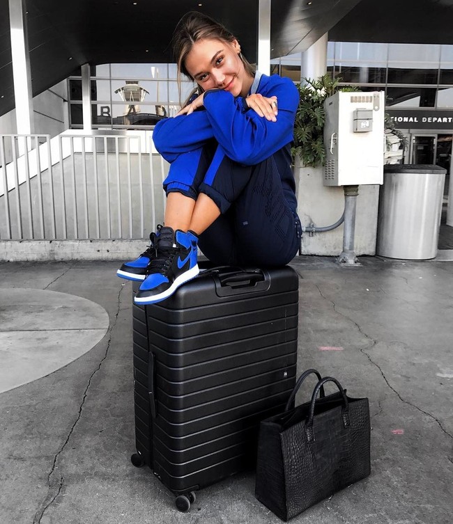 Keunikan wajahnya ini didapat karena dia berdarah campurna. Alexis Ren keturunan Serbia, Irlandia dan Jerman. Foto: Instagram