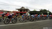 Etape ini juga menawarkan tiga kali perebutan point sprint, di Madiun, Nganjuk dan Jombang.