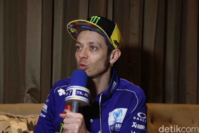 Valentino Rossi dalam wawancara dengan Transmedia.