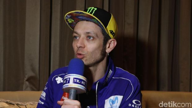 Valentino Rossi dalam wawancara dengan Transmedia.