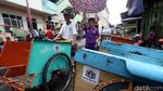 Pemprov DKI Batasi Becak, Stiker Jadi Penanda