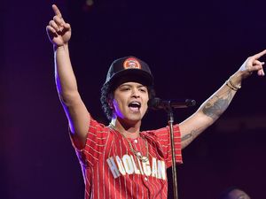 Bruno Mars Sudah Borong 3 Piala Grammy