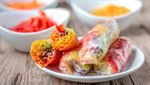 Wow! 8 Spring Roll Buah dan Sayur Ini Hasilkan Warna Pelangi yang Cantik
