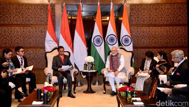 Jokowi Undang PM India Modi ke Indonesia Jokowi Undang PM India Modi ke Indonesia