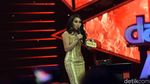 Wah.... Ayu Ting Ting Diramal Segera Menikah