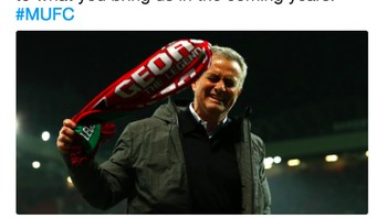 Mou diharapkan membawa prestasi lagi di tahun-tahun mendatang buat kejayaan MU. Foto: istimewa