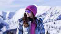 Ini si cantik Karina ada di Piani di Bobbio, Lecco, Italia. Ia terlihat berada di daerah pegunungan bersalju di musim dingin ini (Dok. sharishanya/Instagram)