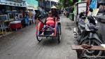 Pemprov DKI Batasi Becak, Stiker Jadi Penanda