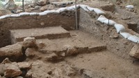 Gua Misliya, lokasi penemuan fosil. Temuan fosil itu disebutkan mempunyai usia dua kali lebih tua dari Homo Sapiens yang pernah ditemukan di luar wilayah Afrika. Afrika memang selama ini diyakini sebagai asal manusia modern.  (Foto: Dok. Mina Weinstein Evron/Haifa University)
