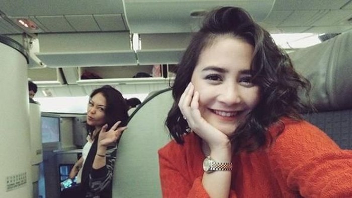 Prilly Latuconsina Terbang ke Los Angeles, Rekaman?