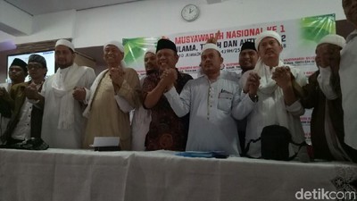Foto: Persaudaraan Alumni 212 Umumkan Rencana Kepulangan Habib Rizieq