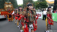 Penampilan kesenian tradisional itu bertujuan untuk memperkenalkan kekayaan budaya yang ada di daerah itu, serta juga memberikan hiburan.
