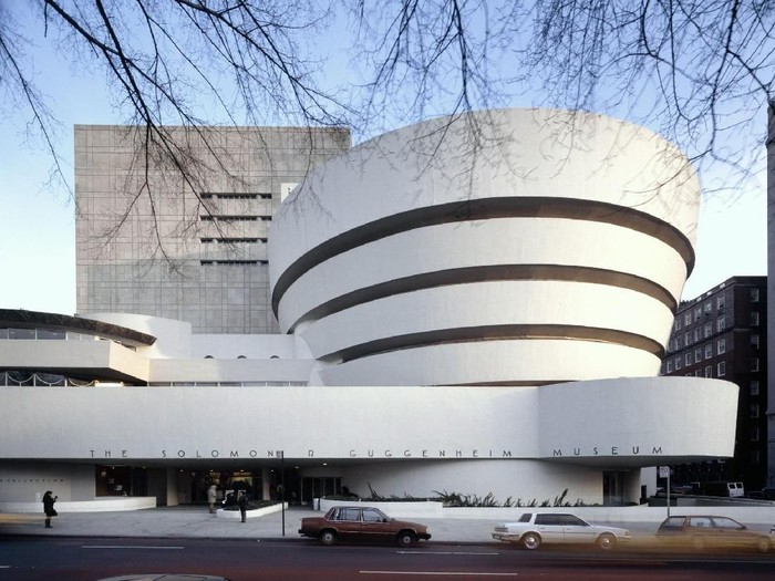 museum guggenheim as museum